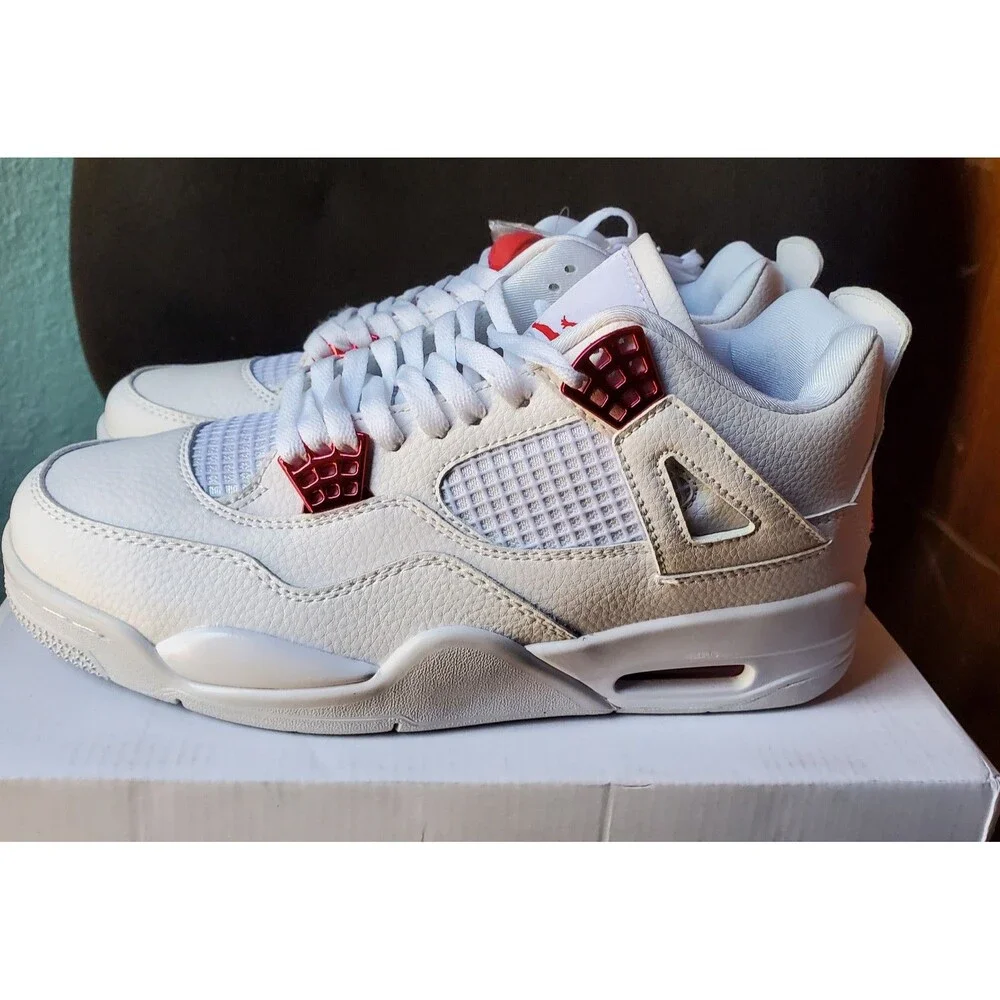 Air Jordan 4 Retro Metallic Red. Size 9.5